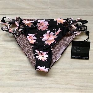 Acacia swimwear Nusa bottom sz M - Aloha print NWT